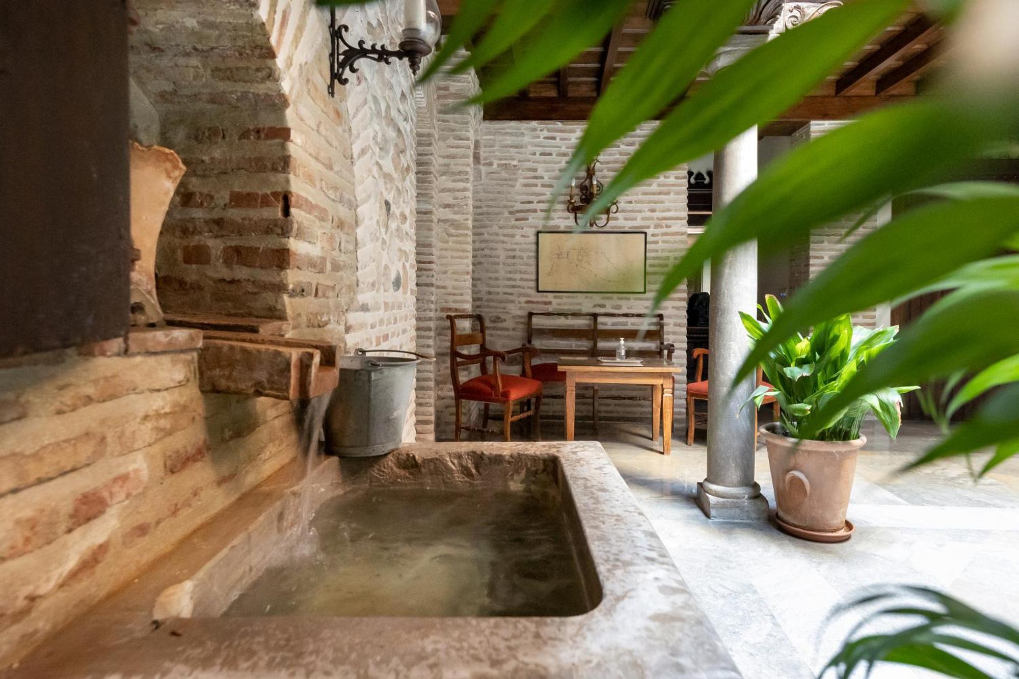 Apartamentos En Pleno Centro, Aljibe Rodrigo Del Campo 1A غرناطة المظهر الخارجي الصورة