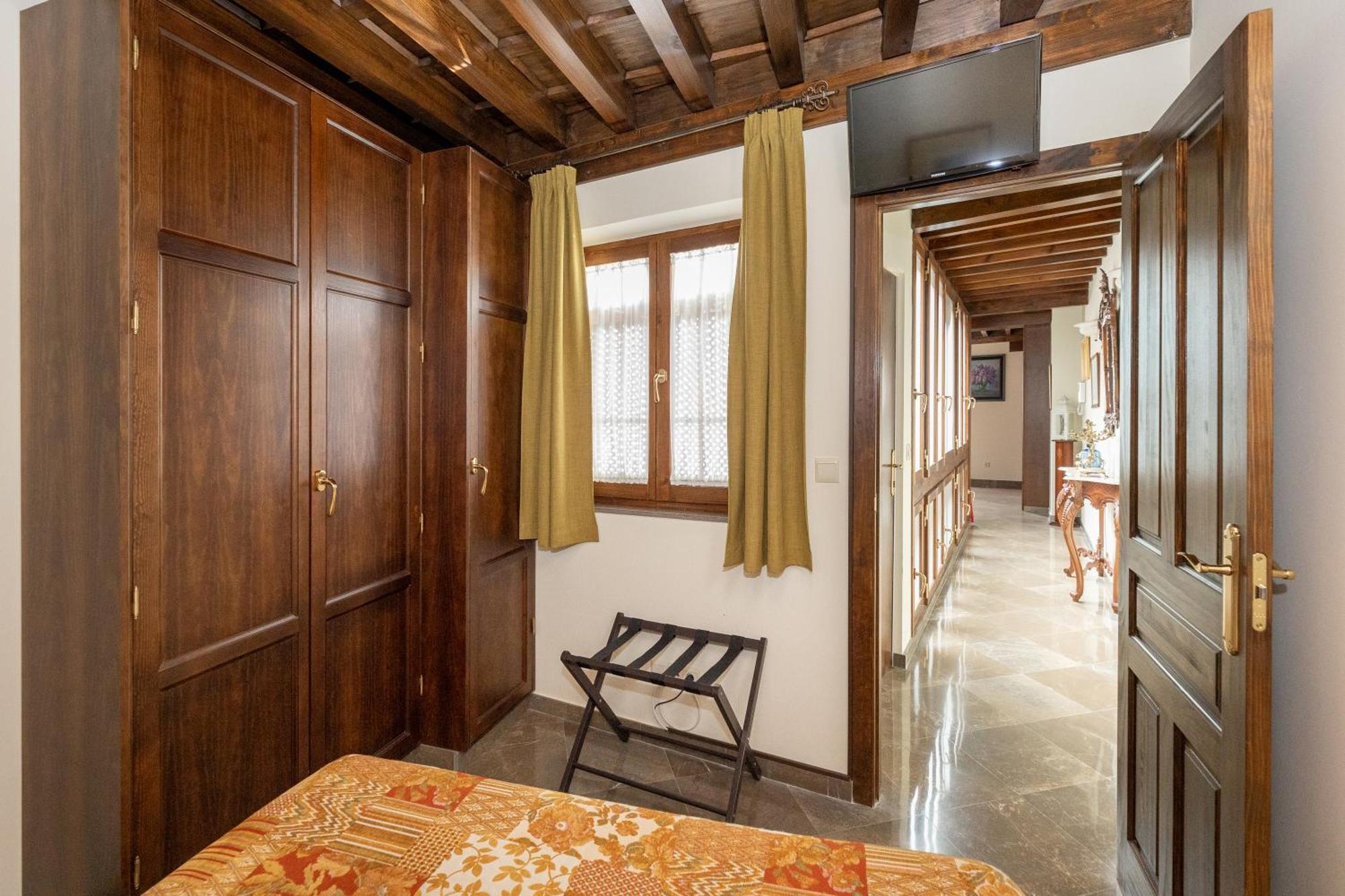 Apartamentos En Pleno Centro, Aljibe Rodrigo Del Campo 1A غرناطة المظهر الخارجي الصورة