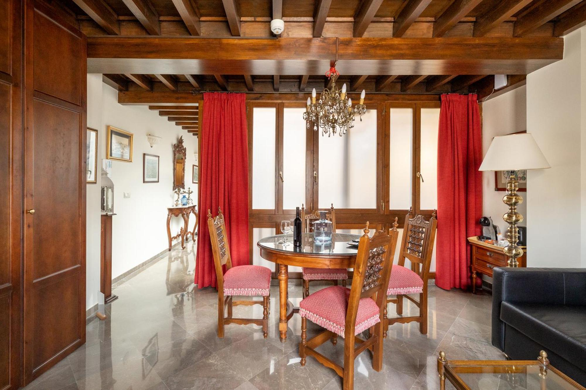 Apartamentos En Pleno Centro, Aljibe Rodrigo Del Campo 1A غرناطة المظهر الخارجي الصورة